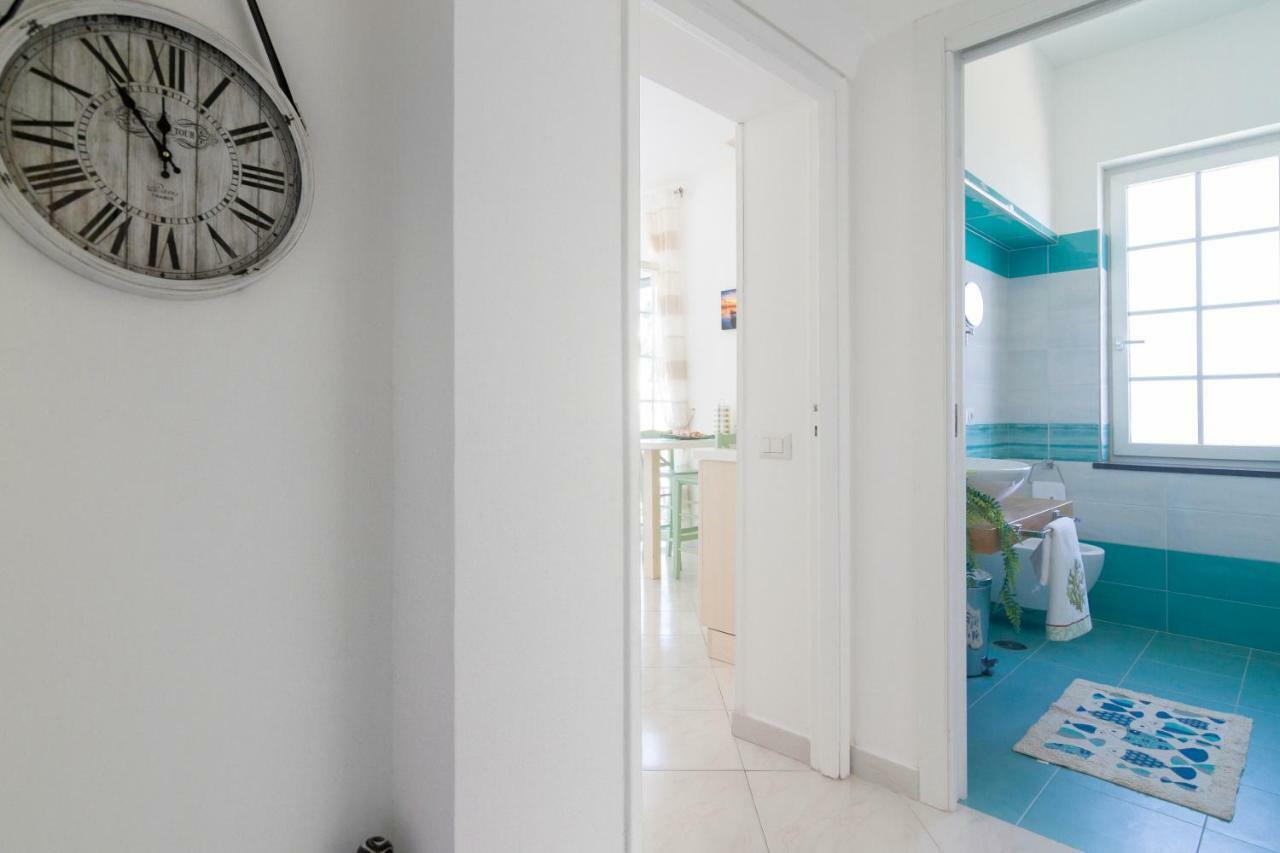 Aquamarine Relaxing Capri Suites Exterior photo