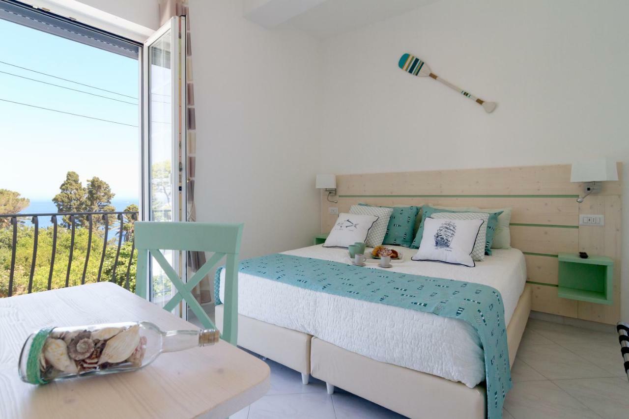 Aquamarine Relaxing Capri Suites Exterior photo